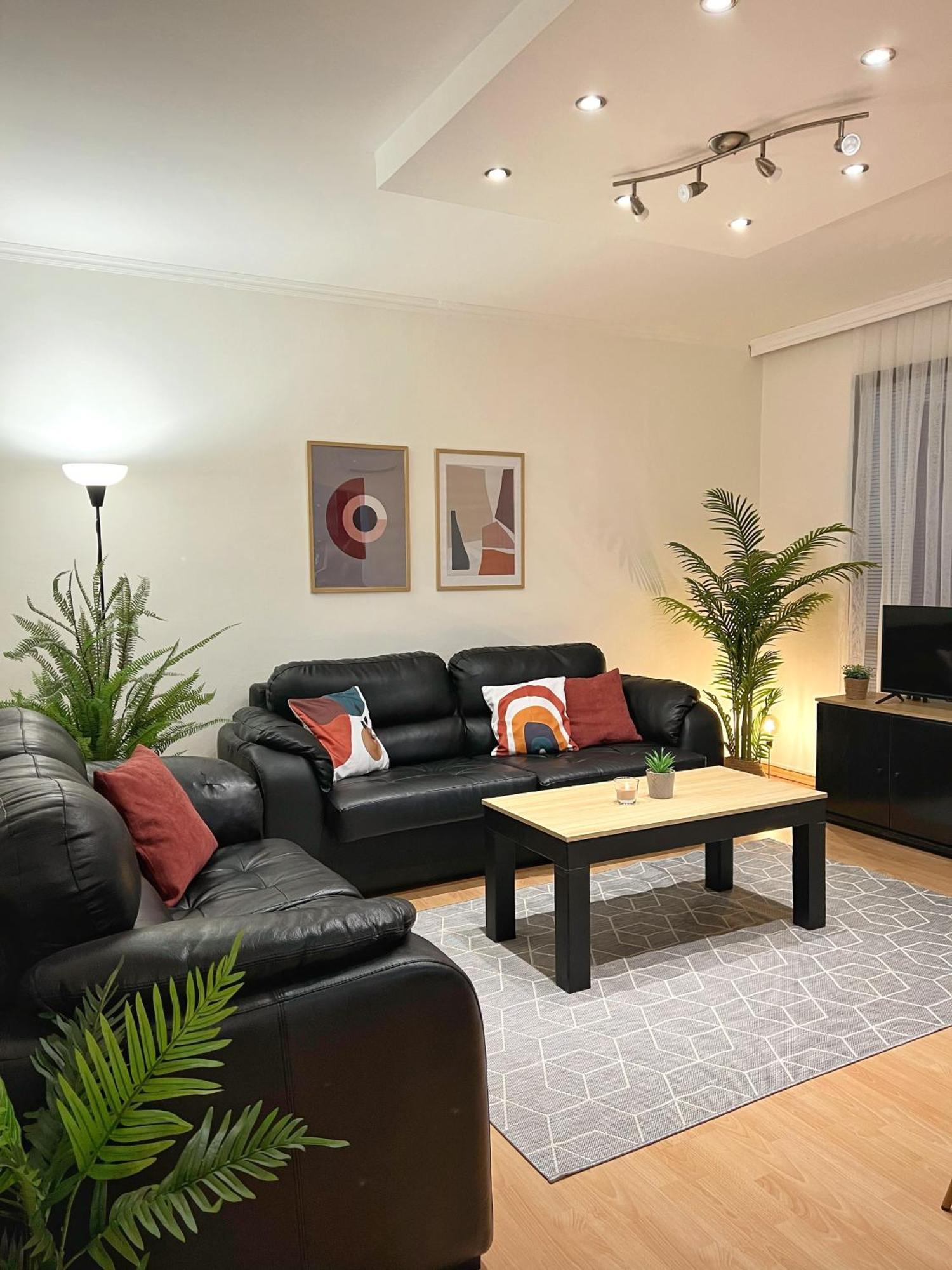 סקופיה Charming 2 Bedroom Apartment מראה חיצוני תמונה